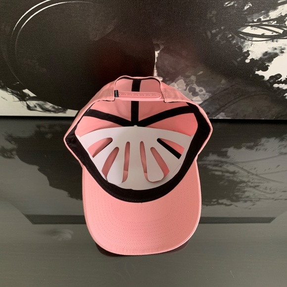 PRIMITIVE‎ WAXED CURVED PINK SNAPBACK HAT - Picture 6 of 6